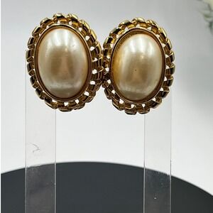 Givenchy Paris New York Signed Large Oval Cream Pearl Cabochon Clip On Earrings